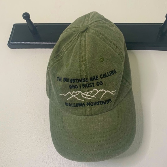 Accessories - The Mountains Are Calling And I Must Go | Hat